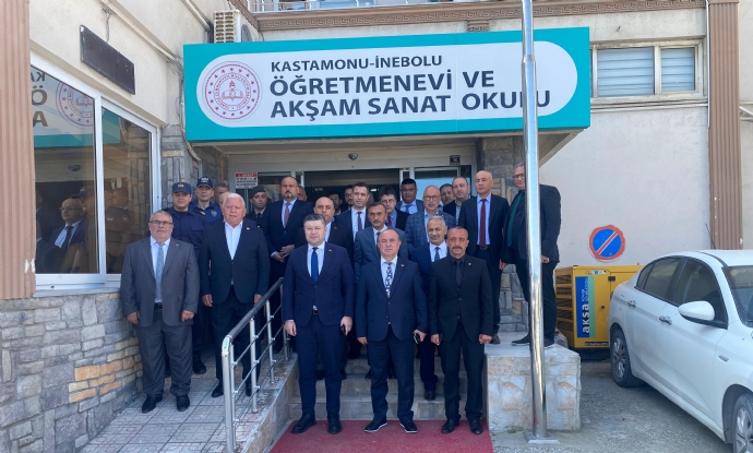 Kurban Bayram retmenevindeki Program le Kutland