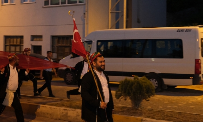Kahramanlk ve eref Gnmzde Beklenen Fener Alay