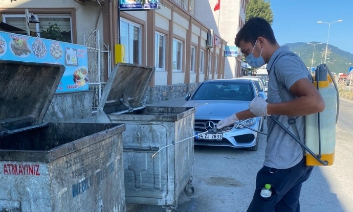 Temizlik leri Ekiplerimiz Dezenfeksiyon almalarna Devam Ediyor