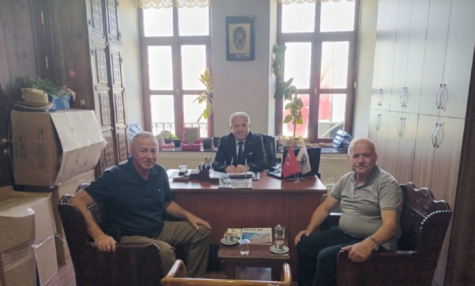 Hemehrimiz Emekli Pilot lyas Karaglle, Belediyemizi Ziyaret Ettiler
