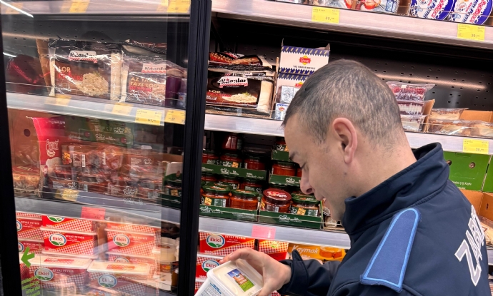 Belediyemiz Zab�ta Amirli�i Ekiplerimiz Denetimlerine Devam Ediyor