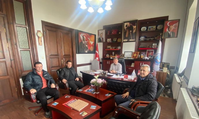 Kargaz �l M�d�rl���nden Belediye Ba�kan�m�z Say�n Engin Uzuner' e Ziyaret