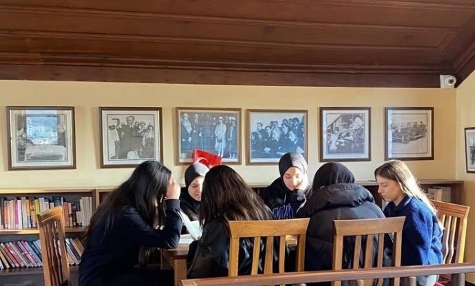 Nezihe Battal K�lt�r Evi ve Kitap Kafemiz