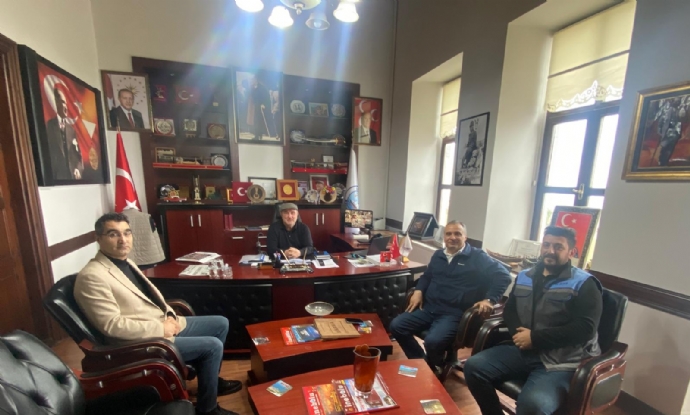 Eti Bak�r A.�. Belediye Ba�kan�m�z Say�n Engin Uzuner�i Makam�nda Ziyaret Etti