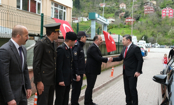 �nebolu�da 23 Nisan Co�kusu: Milli Egemenli�in 106. Y�l� Gururla Kutland�