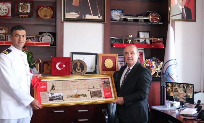 �anl� Tarihimizin �zinde: Tcg Kilimli Gemimiz �nebolu�da!