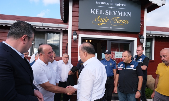 BELED�YE BA�KANIMIZ ENG�N UZUNER, PROTOKOL HEYET�N� KEL SEYMEN SEY�R TERASI�NDA A�IRLADI